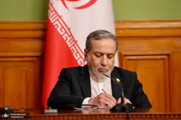 پاسخ مثبت عراقچی به پیشنهاد ترامپ برای مذاکره پاسخ مثبت عراقچی به پیشنهاد ترامپ برای مذاکره