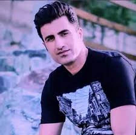 دانلود آهنگ هنوز این غم ز دل بیرون نرفته از محسن لرستانی (هوش مصنوعی) دانلود آهنگ هنوز این غم ز دل بیرون نرفته از محسن لرستانی (هوش مصنوعی)