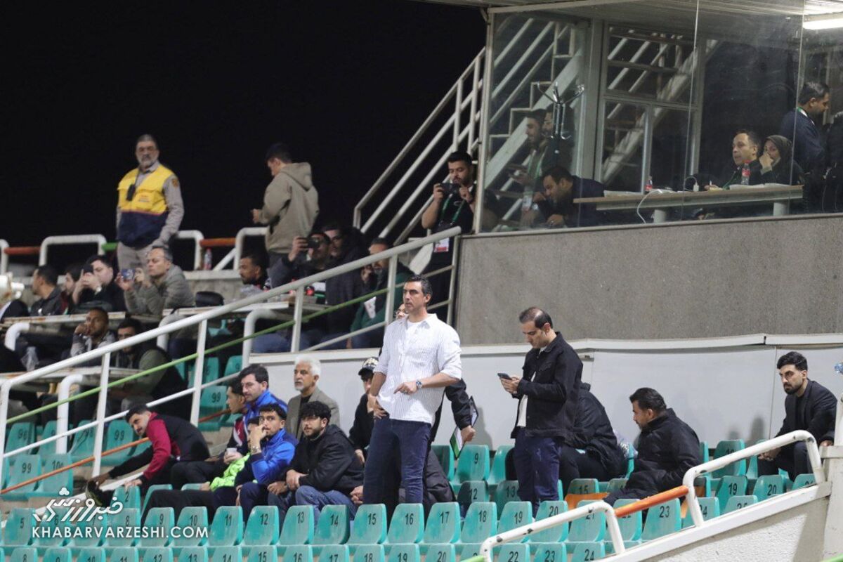 درگیری شدید یک پرسپولیسی با رحمتی: حرف نزن! +عکس درگیری شدید یک پرسپولیسی با رحمتی: حرف نزن! +عکس