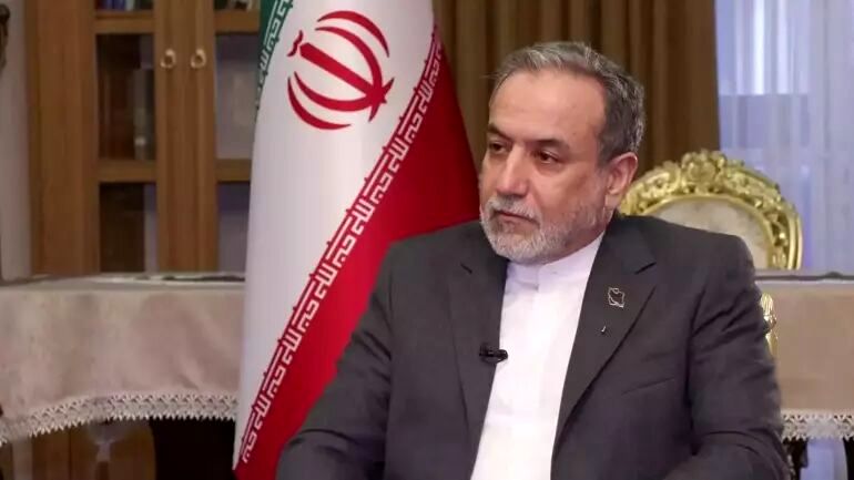 اولین واکنش عراقچی به مذاکره مستقیم ایران و آمریکا / بهزودی نتیجه را خواهیم دید اولین واکنش عراقچی به مذاکره مستقیم ایران و آمریکا / بهزودی نتیجه را خواهیم دید
